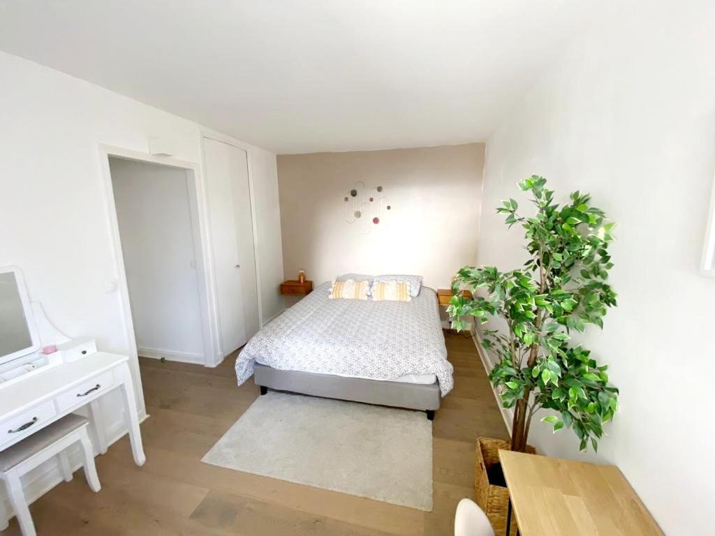 شقة Le Cosy Avec Piscine, Balcon Et Parking تروفيي سور مير المظهر الخارجي الصورة