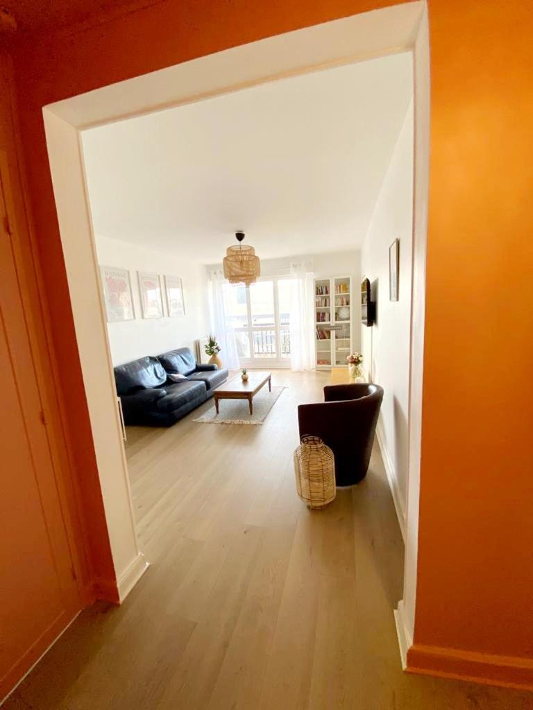 شقة Le Cosy Avec Piscine, Balcon Et Parking تروفيي سور مير المظهر الخارجي الصورة